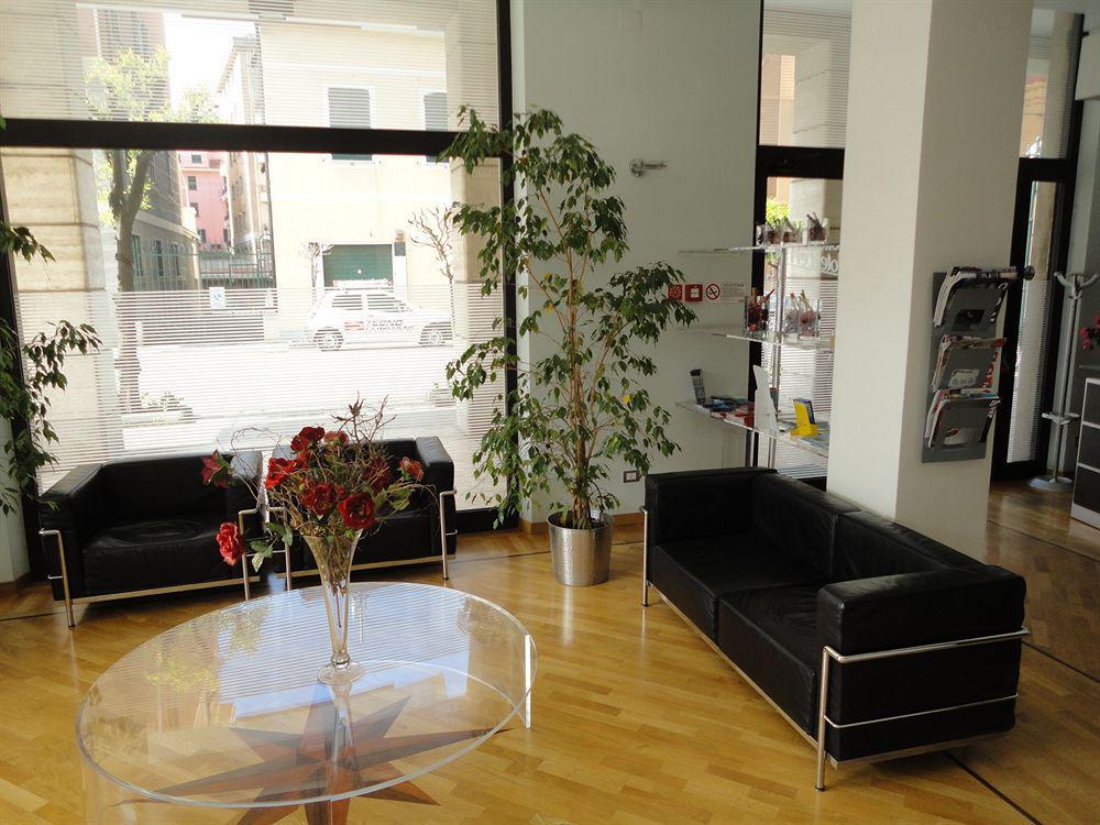 Hotel Ferrari Киавари Екстериор снимка